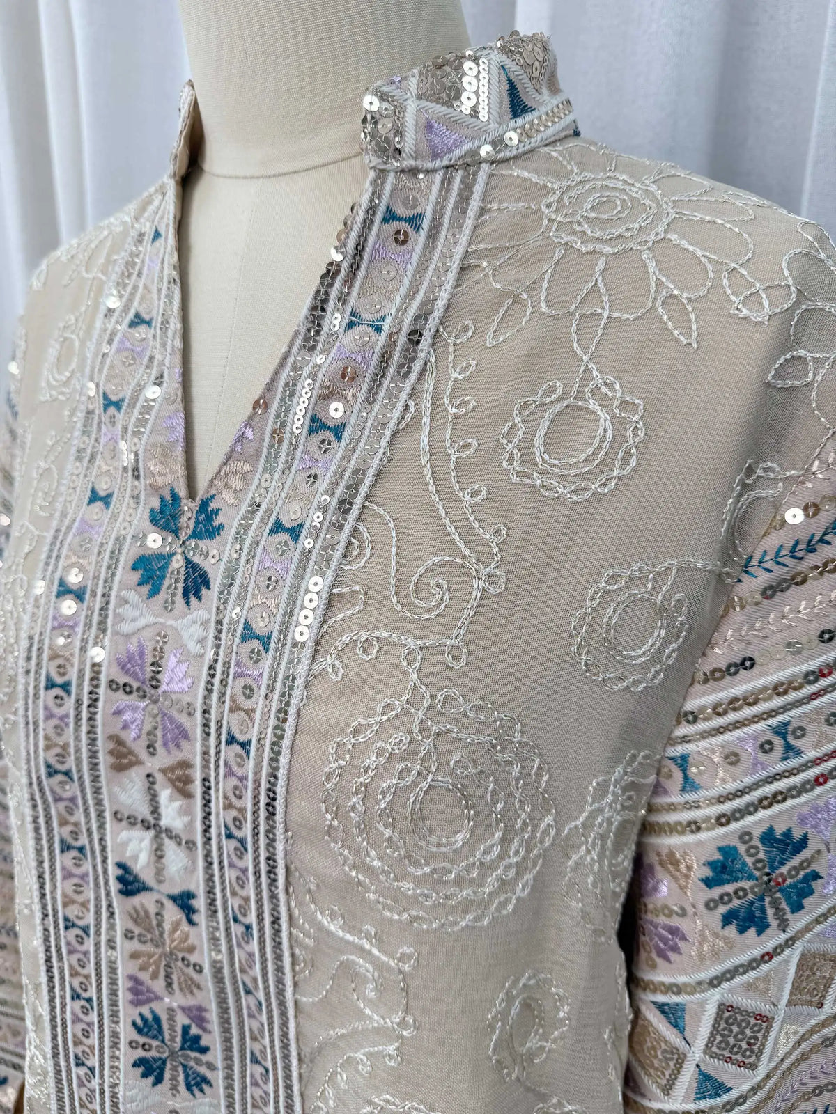 Eid Islamic Modest Abaya for Women Multicolor Embroidered & Sequin Beige Muslim Dress 2026 Elegant Dubai Stand Collar Tassel New